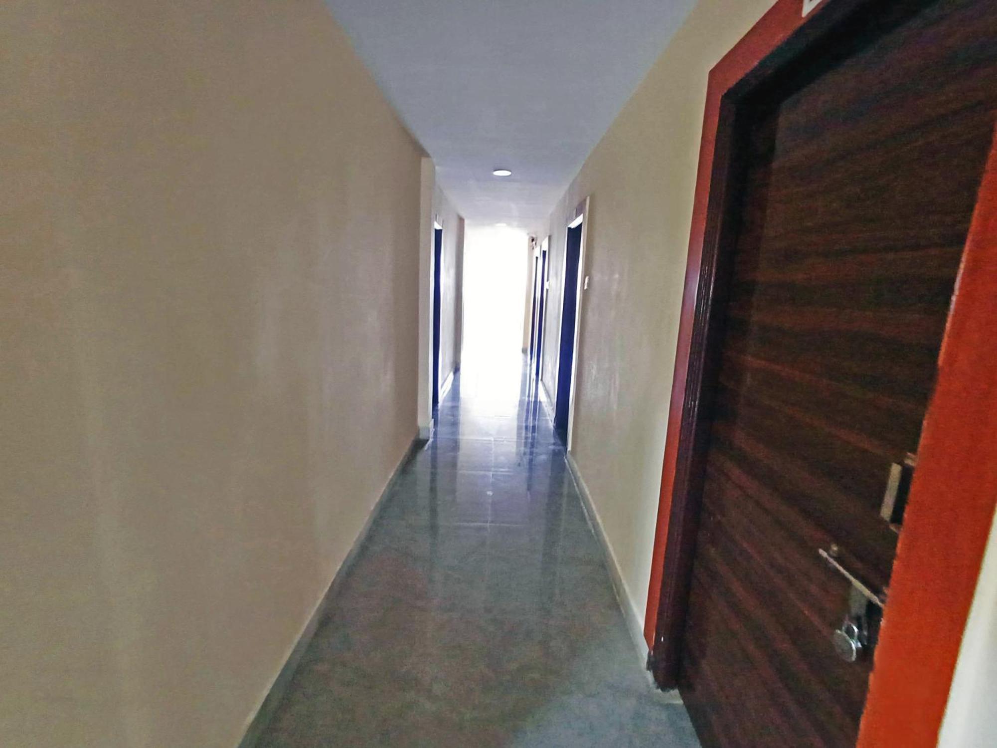 גולבארגה Udupi Deluxe Lodge Gulbarga מראה חיצוני תמונה
