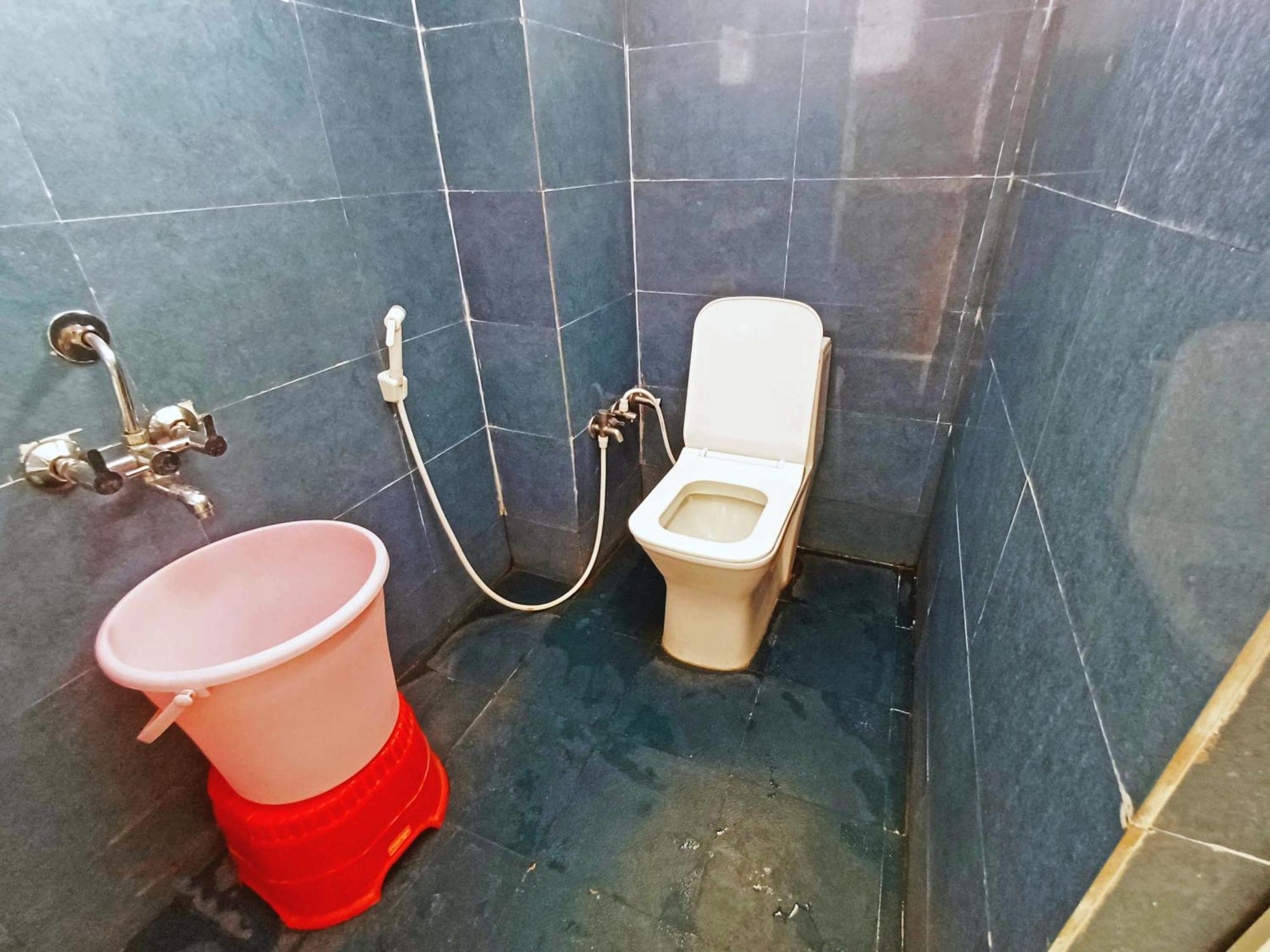 גולבארגה Udupi Deluxe Lodge Gulbarga מראה חיצוני תמונה