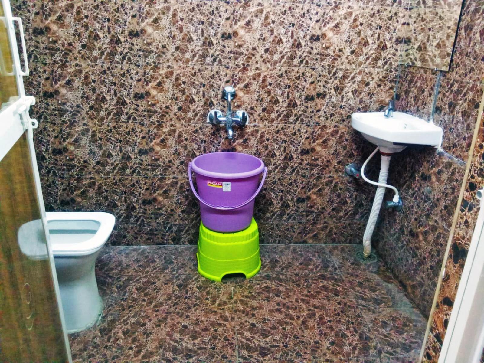 גולבארגה Udupi Deluxe Lodge Gulbarga מראה חיצוני תמונה